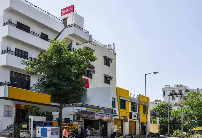 Oyo 132 Hotel Royal T
