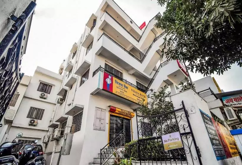 Oyo 132 Hotel Royal T