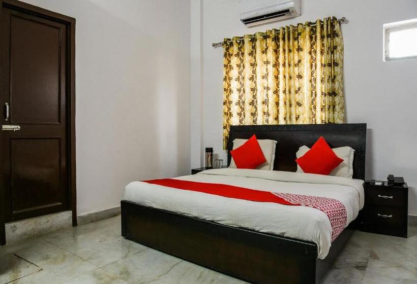 Fotos del hotel Oyo 132 Hotel Royal T:  4