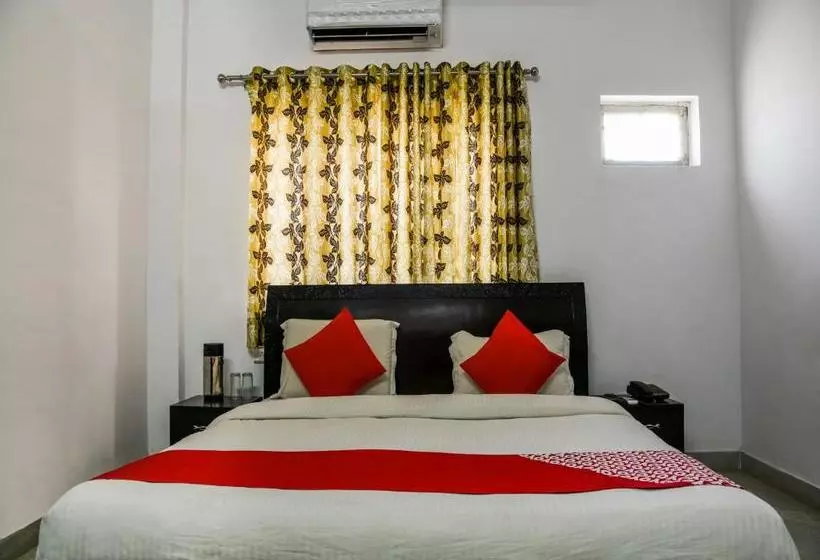 Oyo 132 Hotel Royal T