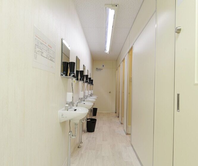 Seacret Base Ebisutei Souzou With Sake Bar   Hostel