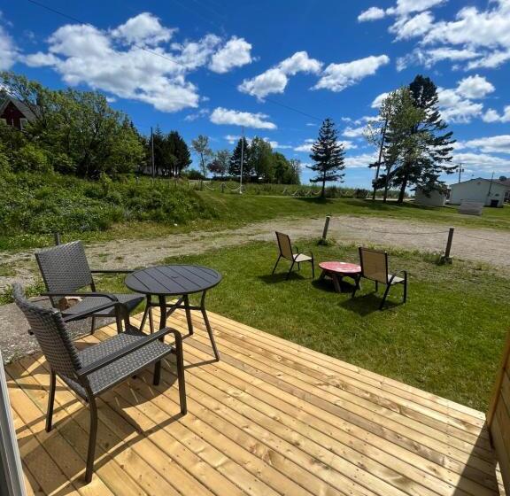 تختخواب و صبحانه Alma Shore Lane Suites & Cottages