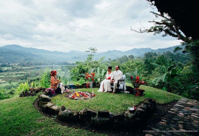 تختخواب و صبحانه Hacienda San Lucas