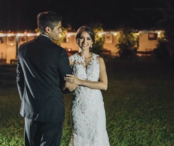 تختخواب و صبحانه Hacienda San Lucas