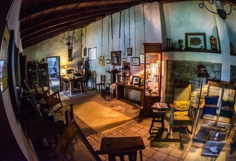 تختخواب و صبحانه Hacienda San Lucas