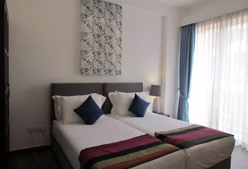 تختخواب و صبحانه Kmc Villa