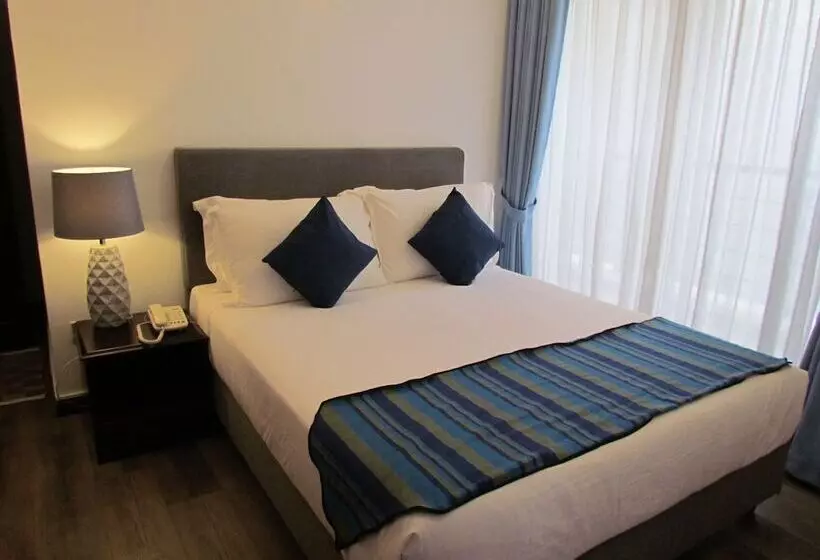 تختخواب و صبحانه Kmc Villa