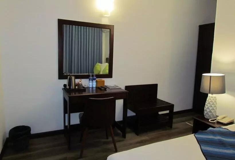 تختخواب و صبحانه Kmc Villa