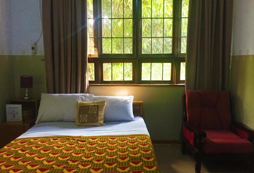 Bed and Breakfast Logess Estates Guesthouse