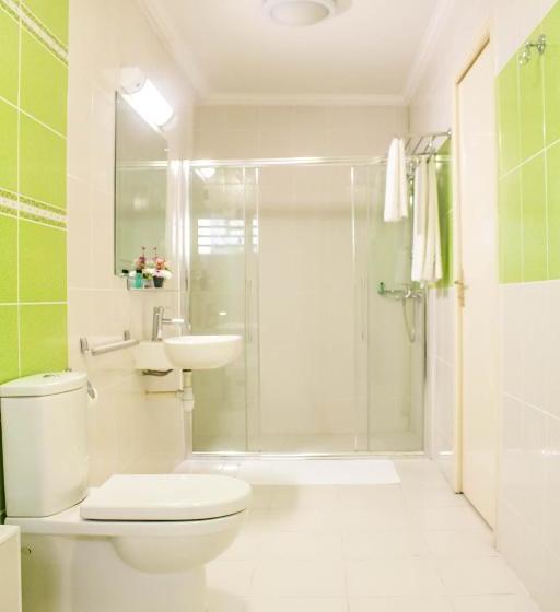 Conciergerie Hotel White House