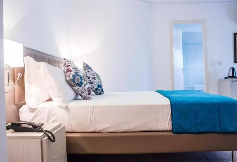 Conciergerie Hotel White House