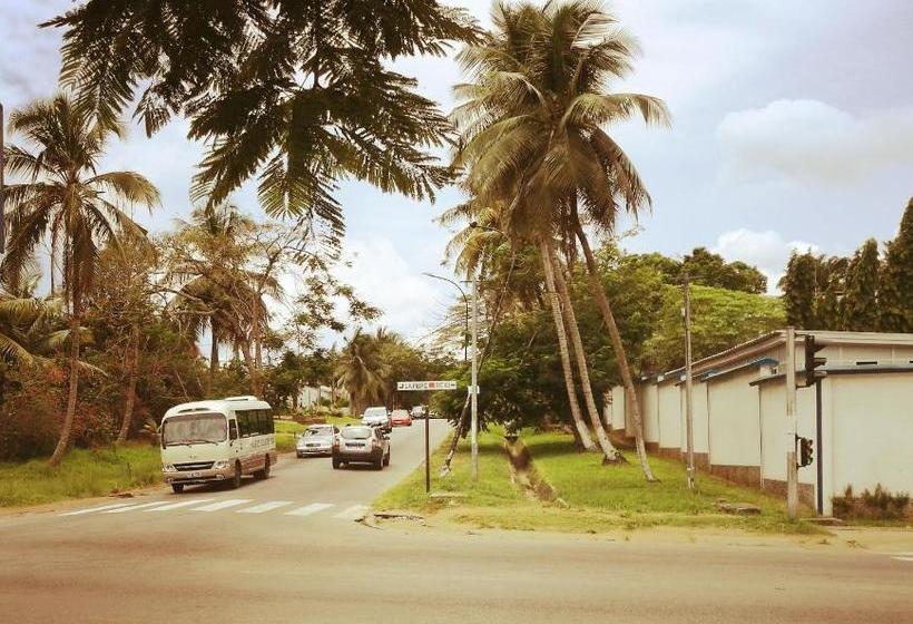 Conciergerie Hotel White House