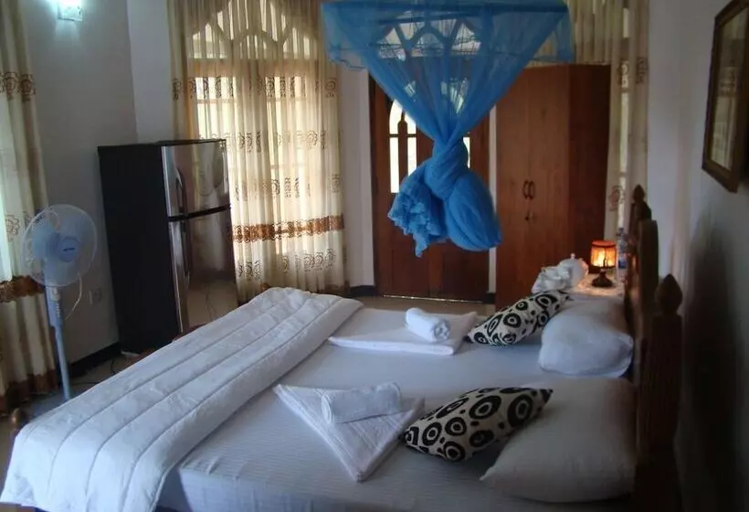 ホテル Bentota Dilu Villa