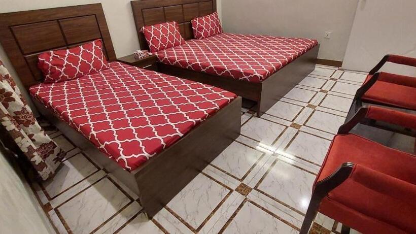 هتل Couples Friendly Guest House Karachi