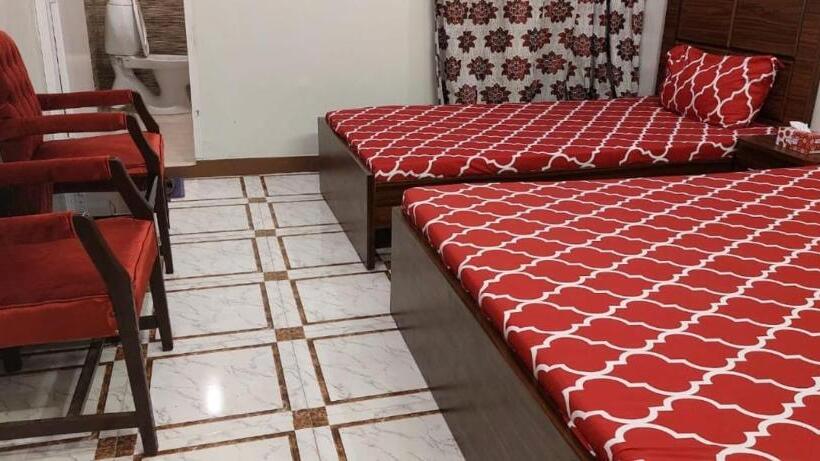 هتل Couples Friendly Guest House Karachi