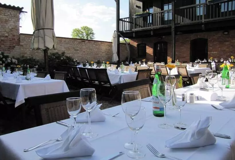 Hotelli Der Seehof Rheinsberg