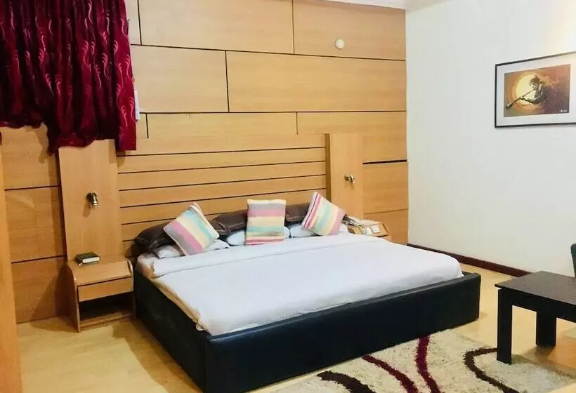 Duoban Hotel & Suite