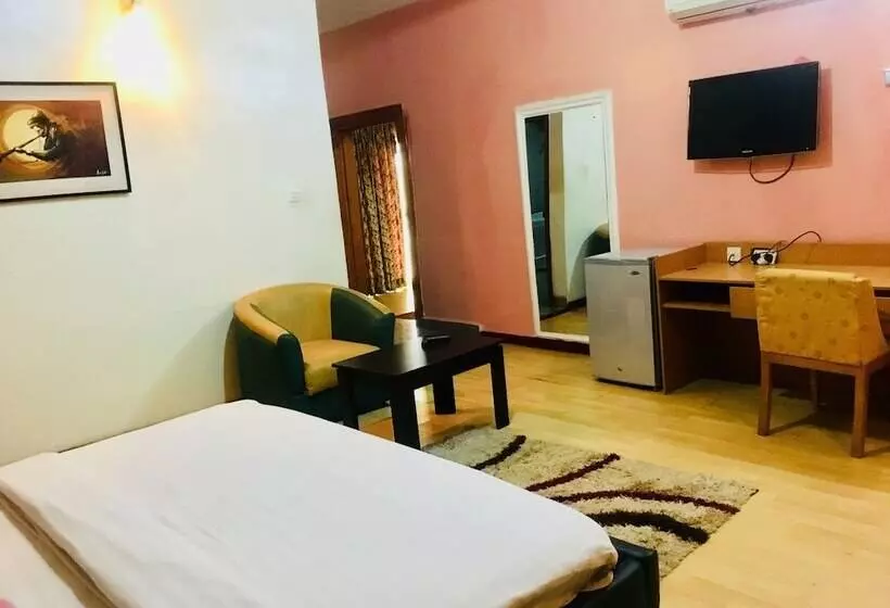 Duoban Hotel & Suite