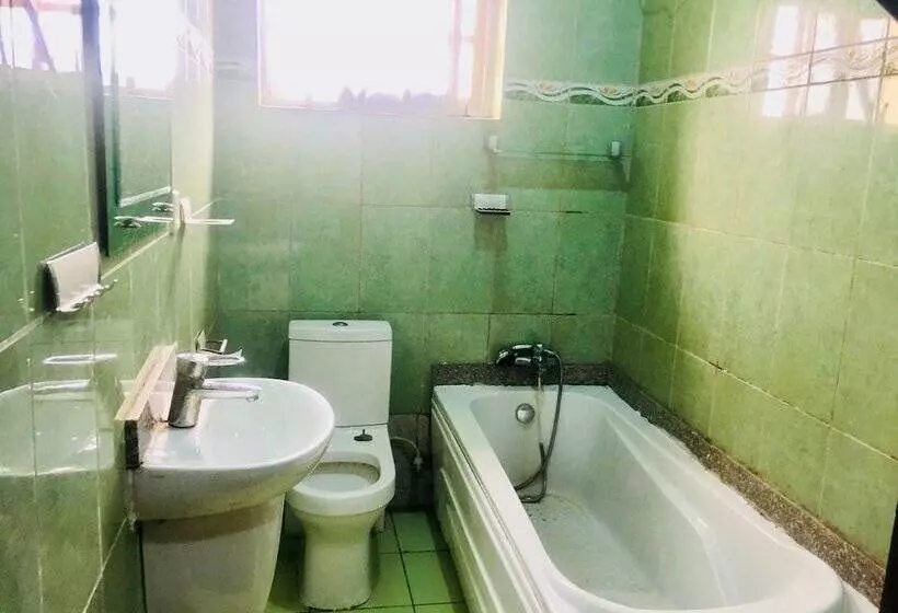 Duoban Hotel & Suite