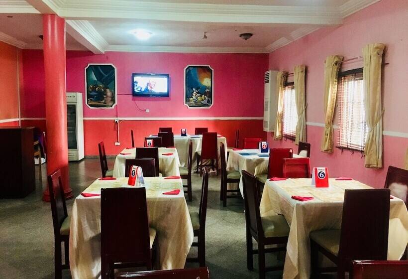 Duoban Hotel & Suite