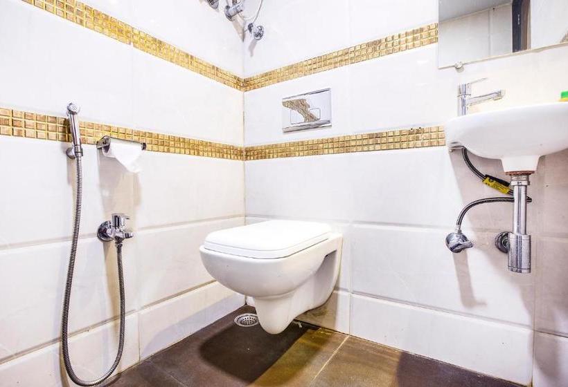 בית מלון כפרי Castle Inn