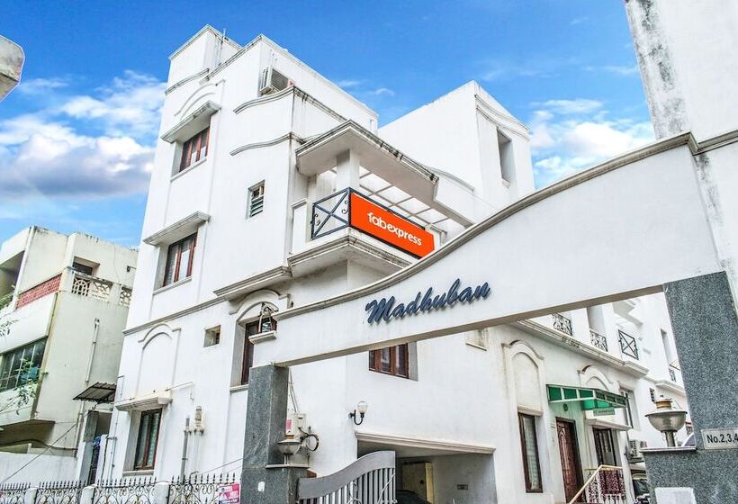 Hotel Fabexpress Kapsstone Egmore