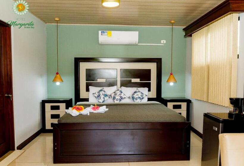 호텔 Margarita And Tour Operator Drake Bay