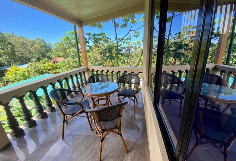 호텔 Margarita And Tour Operator Drake Bay