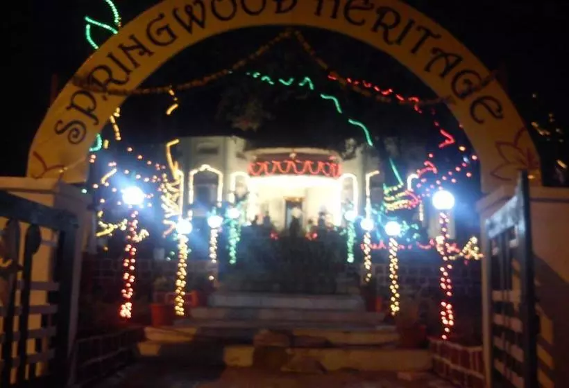 Hotelli Spring Wood Heritage