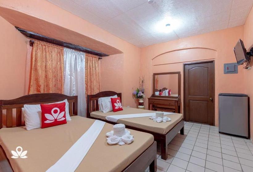ホテル Zen Rooms Calle Crisologo Vigan