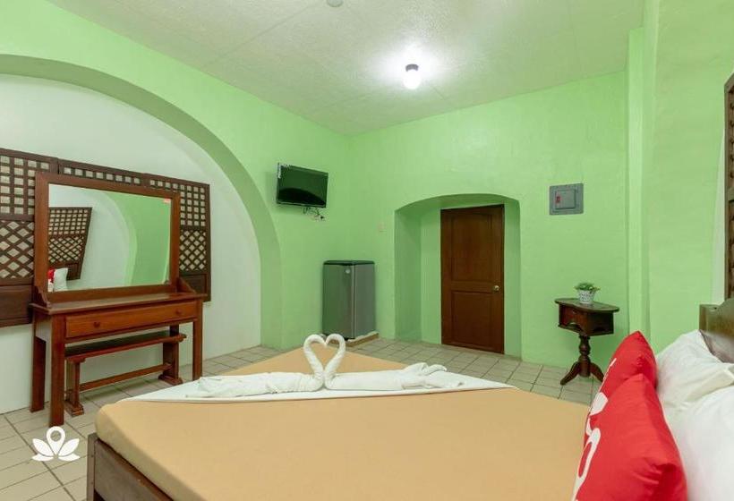 ホテル Zen Rooms Calle Crisologo Vigan