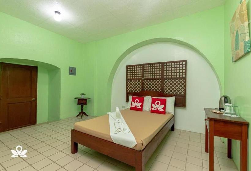 ホテル Zen Rooms Calle Crisologo Vigan