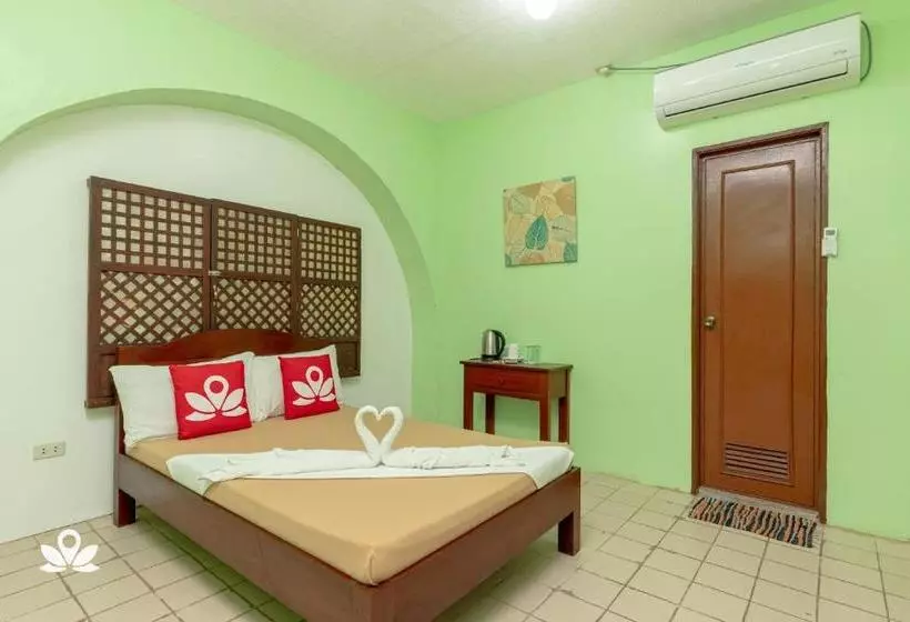 Hotelli Zen Rooms Calle Crisologo Vigan