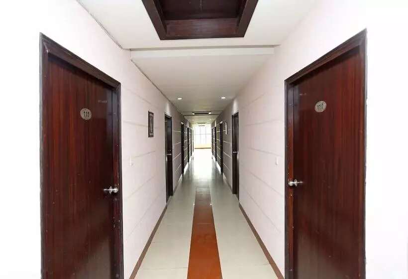 Oyo 3697 Hotel Rivieraa