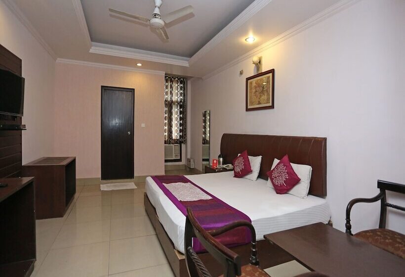 Oyo 3697 Hotel Rivieraa