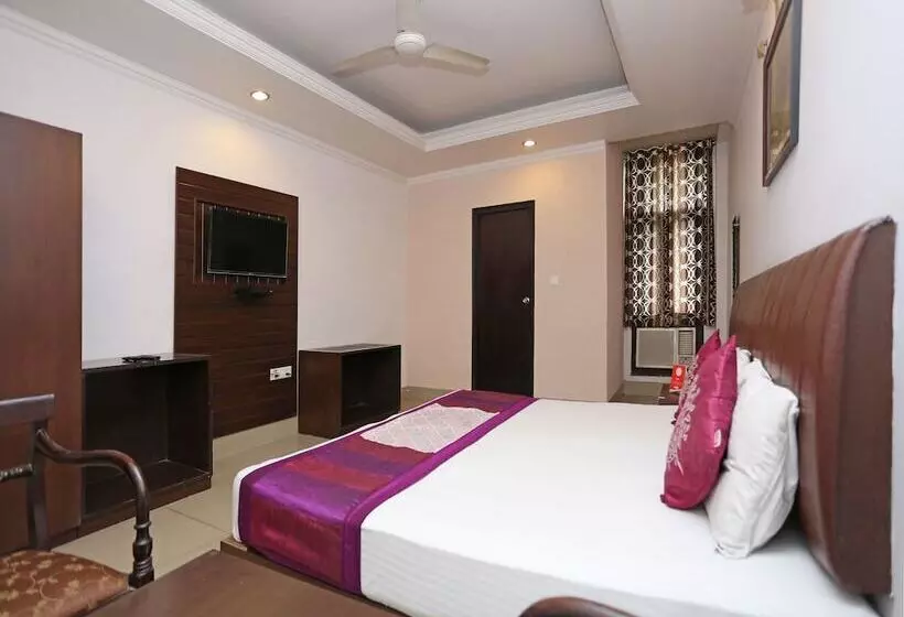Oyo 3697 Hotel Rivieraa