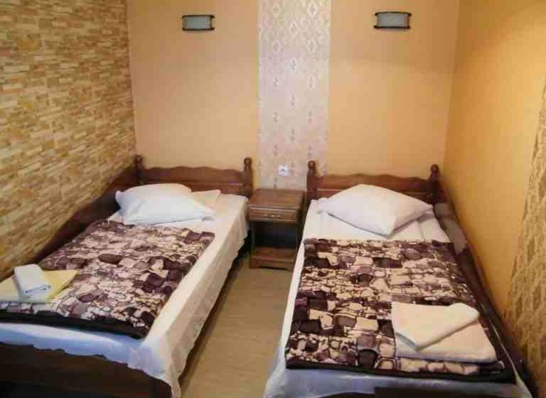 هاستل Pensiunea Macinic