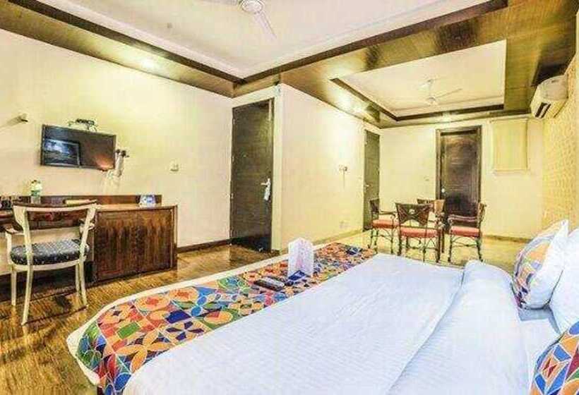 Fabhotel Galaxy Patel Nagar