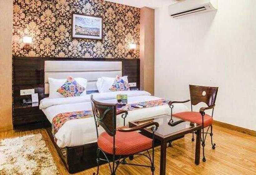Fabhotel Galaxy Patel Nagar