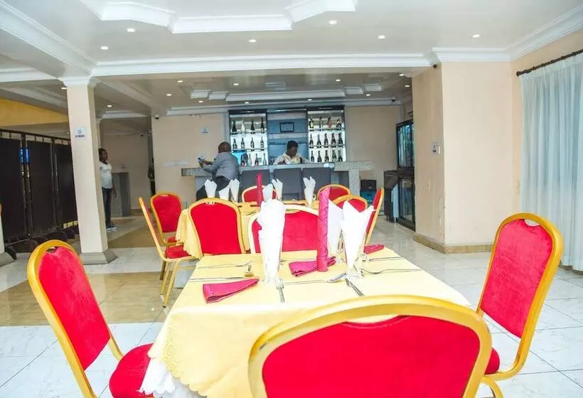 Royal Crest Hotel & Suites