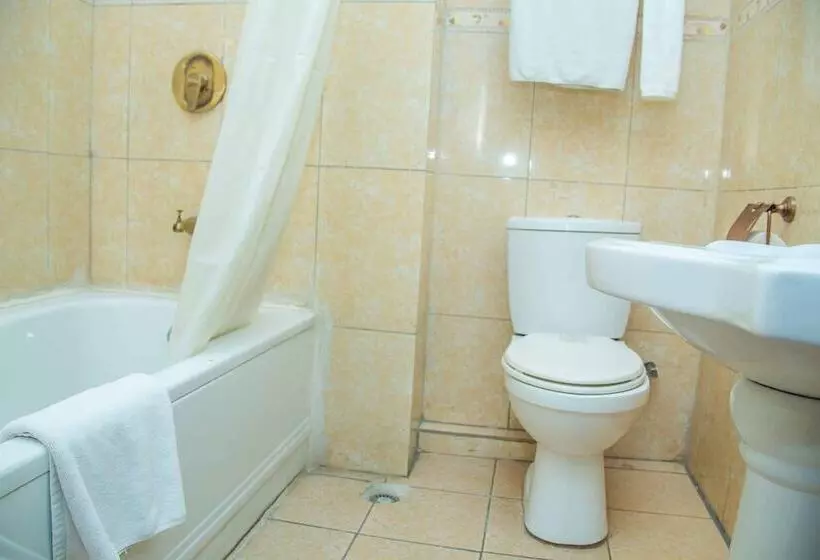 Royal Crest Hotel & Suites