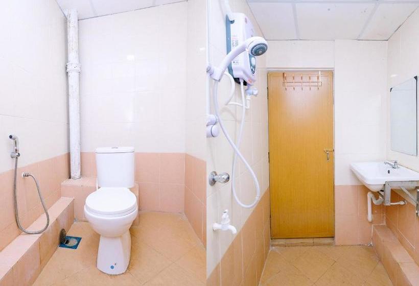 هتل Mr J  Kota Bharu