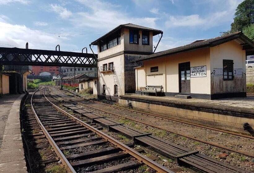 Railway Lodge Hostel