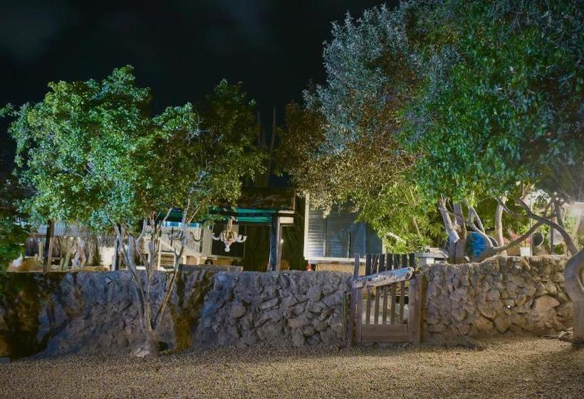 تختخواب و صبحانه Mammaloe