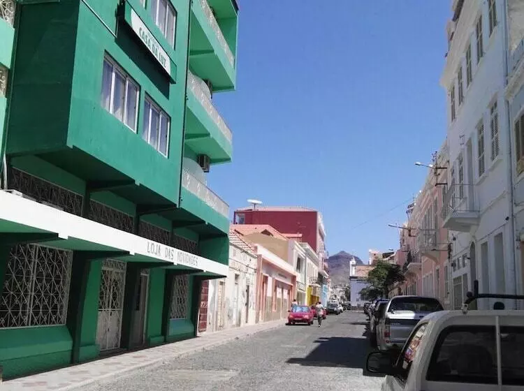 تختخواب و صبحانه Residencial Casa Da Luz