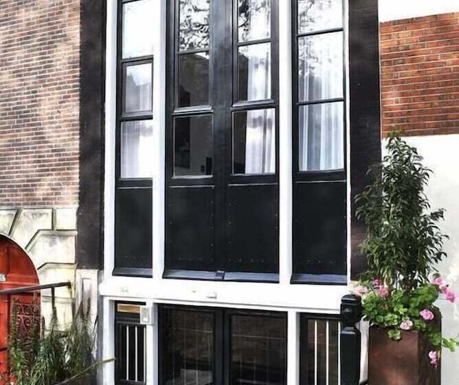 مبيت وإفطار Stuart Luxury Rooms