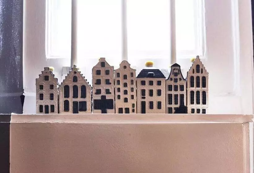 ベッドアンドブレックファースト Stuart Luxury Rooms