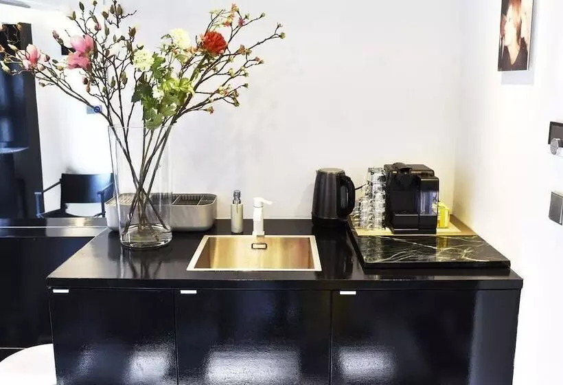 ベッドアンドブレックファースト Stuart Luxury Rooms