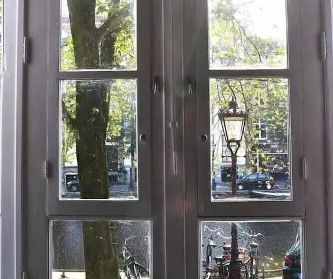 ベッドアンドブレックファースト Stuart Luxury Rooms