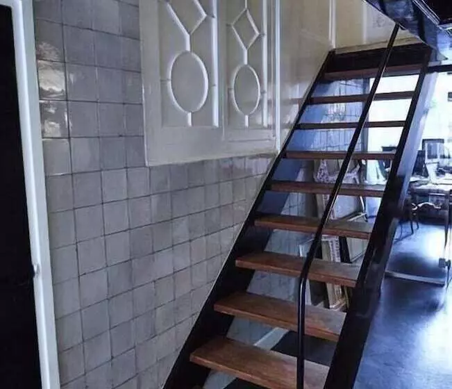 ベッドアンドブレックファースト Stuart Luxury Rooms